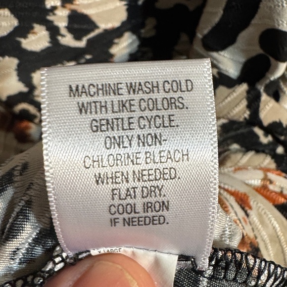 Dana Buchman Multicolor Patterned Top - Picture 4 of 5